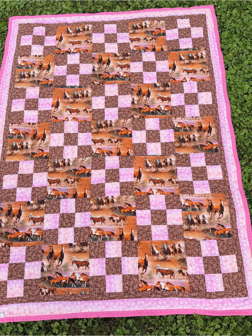 handmade horse quilt 42x59 inches